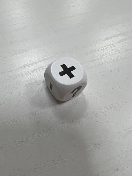 Кубик D6 (+, -, ?)